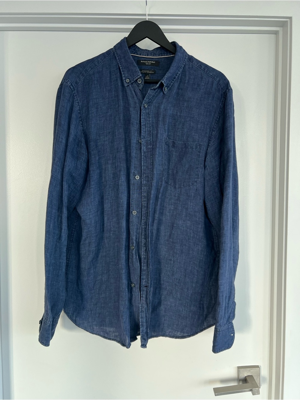 Banana Republic Men's Indigo Blue Button-Down Shirt, Size Large